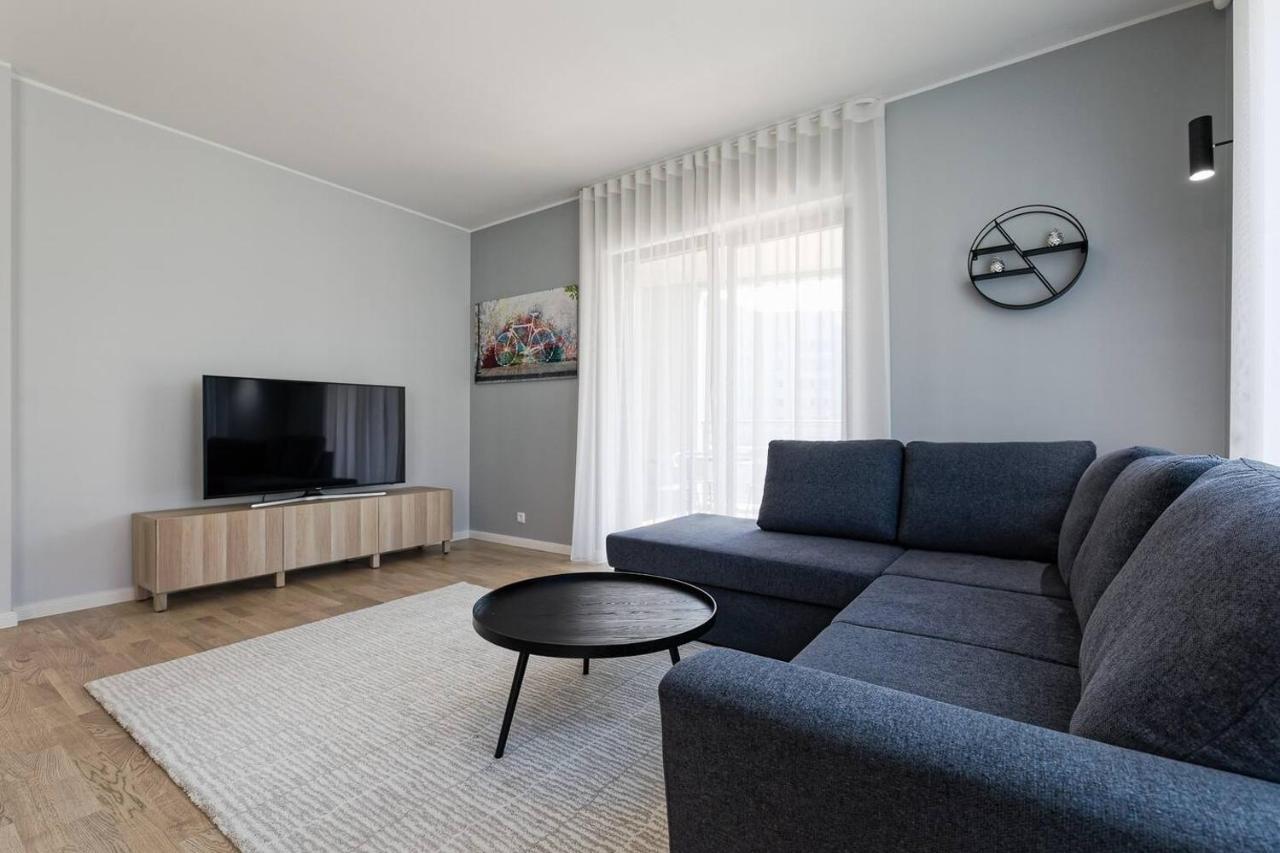 Central Apartments, Quiet With Free Parking And Ac. Таллин Экстерьер фото